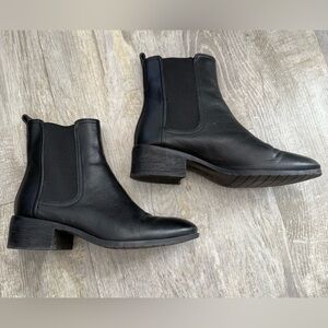 Black Leather Kenneth Cole Reaction Chelsea Boots